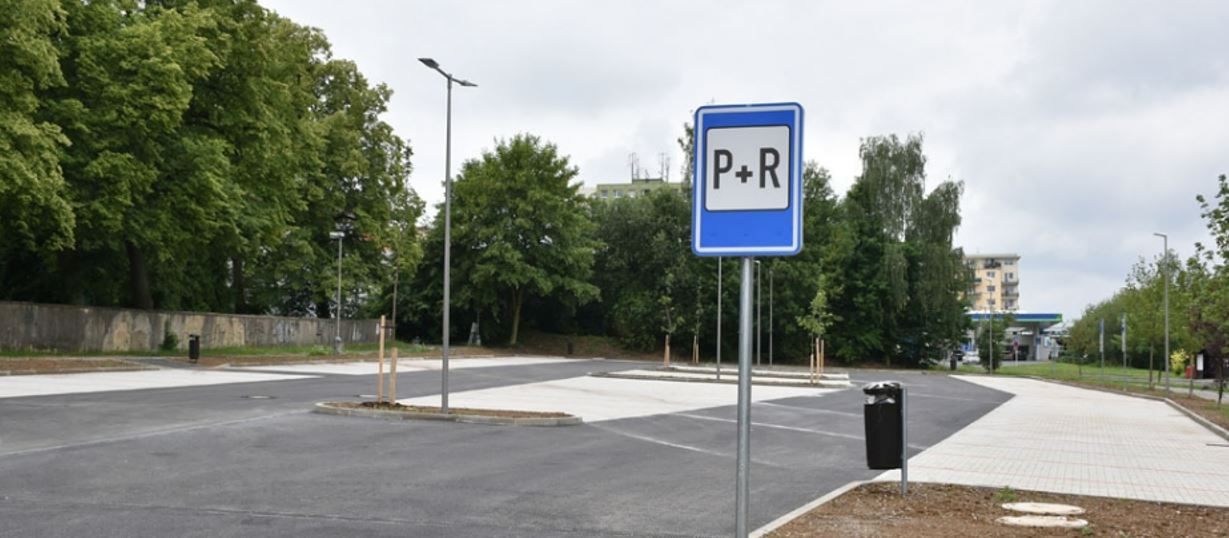 Kraj chce při budování parkovišť P+R spolupracovat s městy